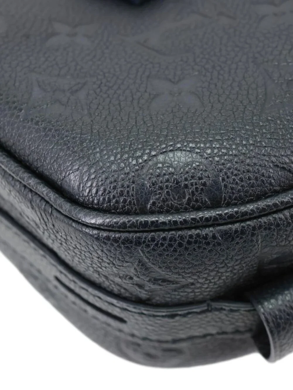 Louis Vuitton Boite Chapeau Souple MM Monogram Empreinte Shoulder Bag Black